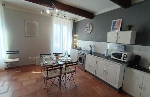 Saint-Chamas Apartment | L'ancre sur le port