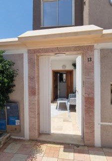 Ariana Villa | L'Andalousia "10 minutes from airport"