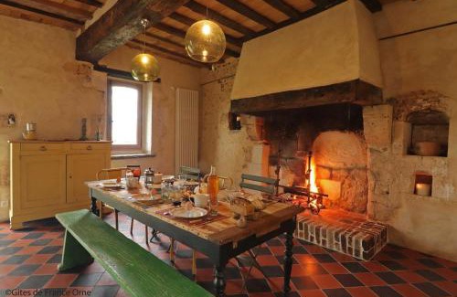 Comblot House | L'Anglaicherie