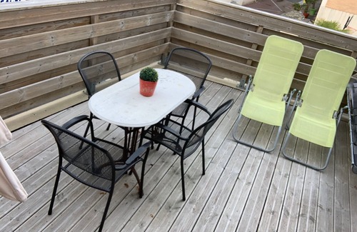 Lion-sur-Mer Apartment | L'Annexe - Terrace apartment 100m from the beach