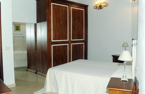 Historic Castle District House | L'Antica Torre Caralis Holiday