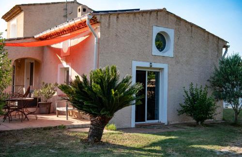 Pignans Apartment | L'APARTE - le studio Les Vignes