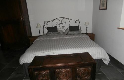 Saint-Thegonnec Loc-Eguiner Bed & Breakfast | L'Apothéis