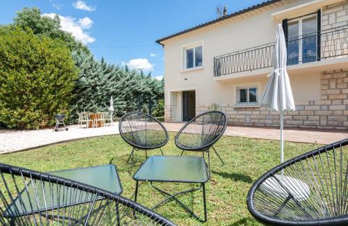 Saint-Paul-Trois-Chateaux Apartment | L'appart' du Montelit - Avec jardin privé