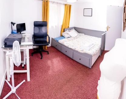 Le Plessis-Robinson Apartment | L'Appart