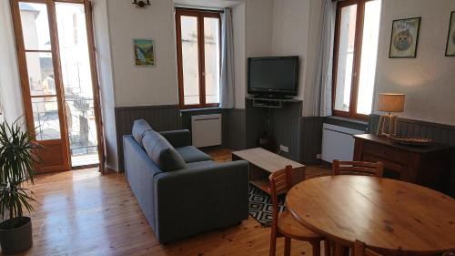 Saint-Bonnet-en-Champsaur Apartment | L'appart aux volets rouges