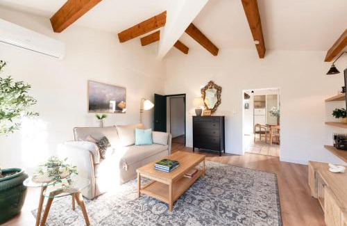 L'Isle-sur-la-Sorgue Apartment | L'appartement design, lumineux, central & spacieux