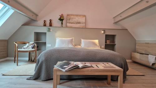 Autun Apartment | L'Arbre Voyageur