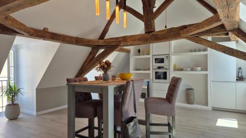 Autun Apartment | L'Arbre Voyageur