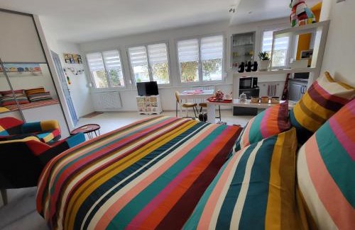 Le Treport Apartment | L'arc-en-ciel