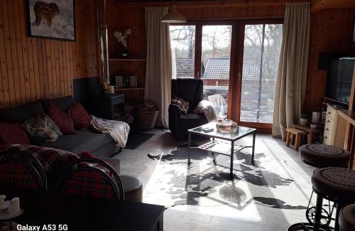 Somme-Leuze Ski Chalet | L'Ard'Heure D'Avance "chalet familial"