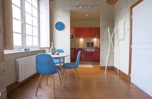Beaune City Centre Apartment | L'argilières apartment comfort
