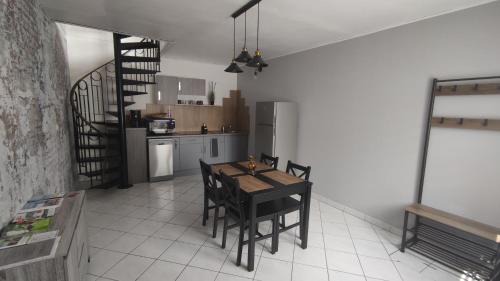 Criquetot-lʼEsneval House | L'Armistice