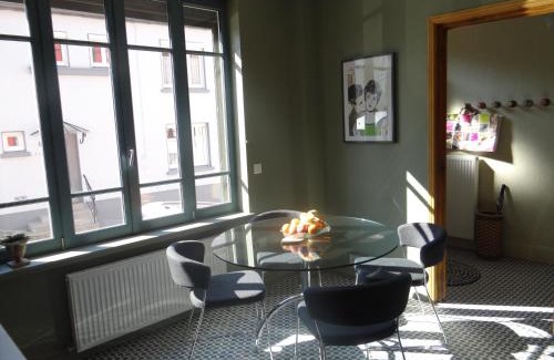 Montreuil-sur-Mer House | L'Art Du Temps le Gîte