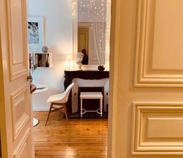 La Rochelle City Centre Apartment | L'Art Studio hyper centre