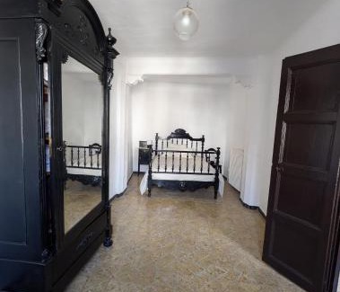 Albi House | L'Artesania - The Craft village house