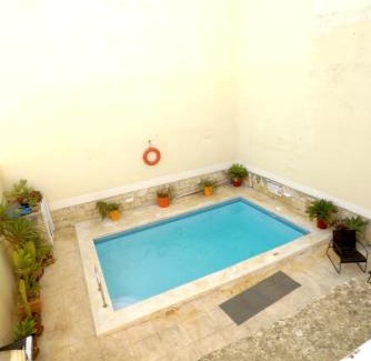 Xaghra Villa | 'L'Artiste' farmhouse Gozo