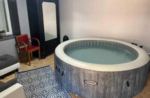 Corcelles-les-Arts House | L Arts de Vivre