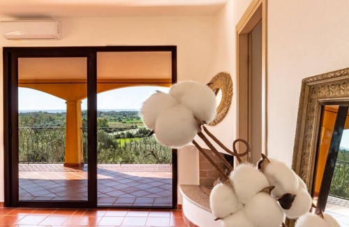 Bari Sardo Apartment | L'Asfodelo, situated on a hill