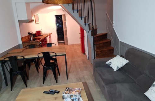 Faverges-Seythenex Apartment | L'atelier 516 - A 10 mn du lac d'Annecy - Beau duplex tout confort Faverges
