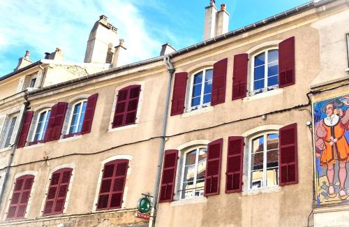 Arbois Apartment | L'Atelier 57 - Votre meublé authentique !