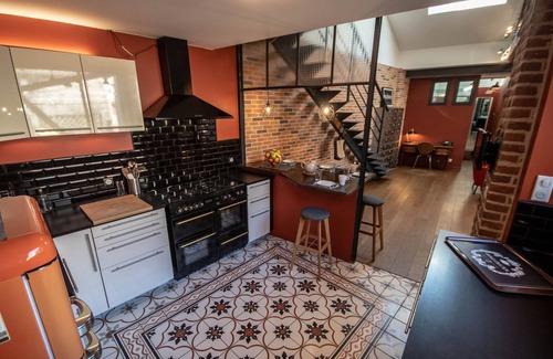 Blois House | "l'Atelier Chambourdin - House Center Blois - Parking and terrace