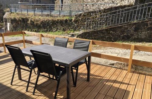 Marcols-les-Eaux Apartment | L’atelier d’Auguste