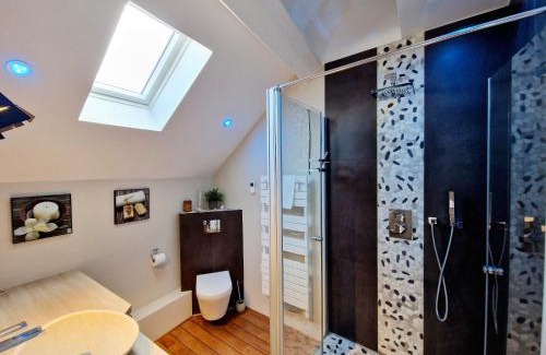 Neuville-sur-Oise Apartment | L'atelier De Neuville
