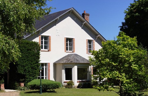 Saint-Ay Bed & Breakfast | L'atelier du chateau