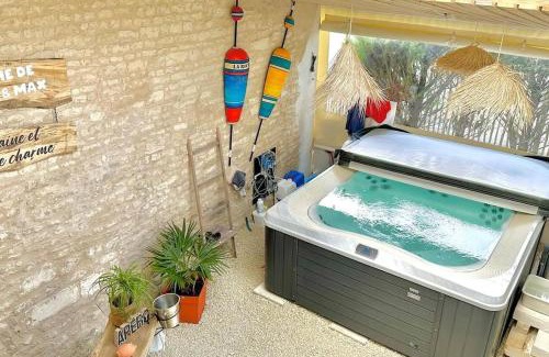 Saint-Medard-d'Aunis House | L'atelier - Duplex Gîte de charme avec Spa La Rochelle