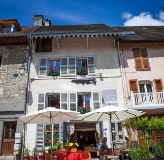 Ornans Bed & Breakfast | L'Atelier Du Peintre