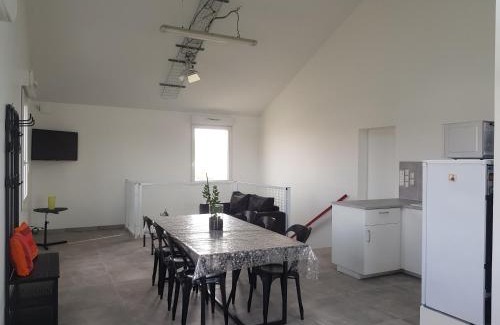 Courtisols Apartment | L ATELIER