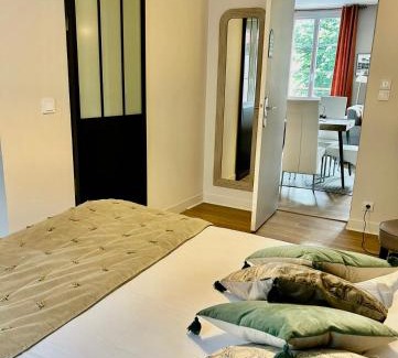 Enclos Apartment | L'Atelier "les Apparts d'Agnès "