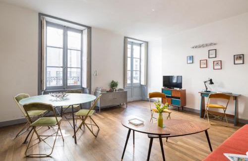 Decre-Cathedrale Apartment | L'Atelier Nantais by Cocoonr