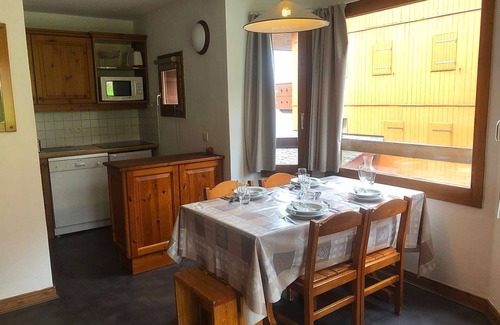 Les Avanchers-Valmorel Apartment | L'Athamante 7 - 2 room apartment, oriented south, close to the slopes, the sledging run and the.