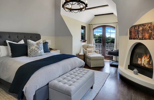 Carmel Highlands House | L'Auberge costal carmel cove Brad pitt suite