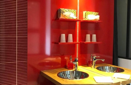 Corcelles-les-Arts Hotel | L'aubergiste
