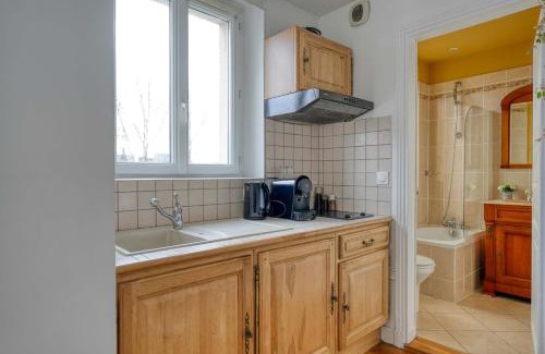 Maisons-Alfort Apartment | L'Auguste - 10mn Paris - Proche Gare