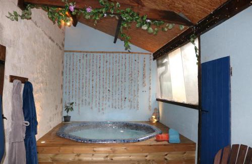 Faverolles Bed & Breakfast | L'autre Monde Chambres D'hôtes