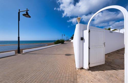 Playa del Cable House | L Azdora La Concha Luxury House-shared pool