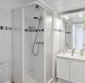 La Californie Apartment | L'Azur - Seaview - AC - Tram - WIFI - Airport