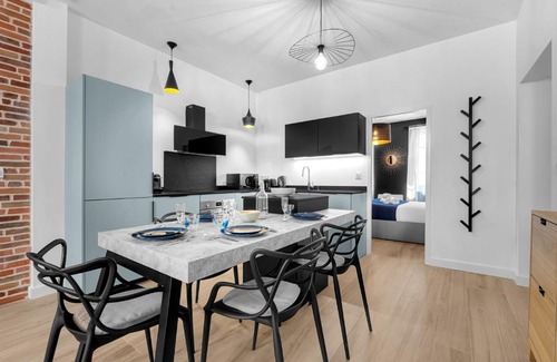Saint - Aubin - Dupuy Apartment | L'Azzurri - Charmant appartement pour 4