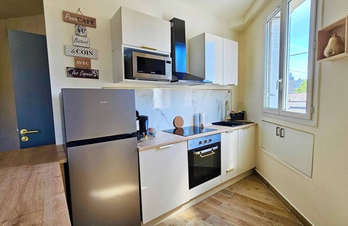 Aubervilliers Apartment | L'Ecorce - a little cocoon just a few minutes from Paris