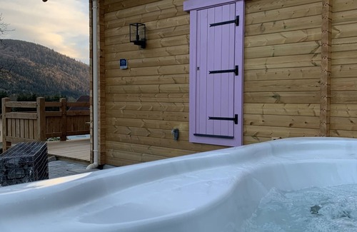 Rochesson Ski Chalet | L'Elégance 4* - JACUZZI - 4 people