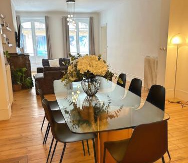 Carmes Apartment | L'Elegant Paradoux - 3 sdb - 2 wc - Ascenseur - Parking - Plein Centre