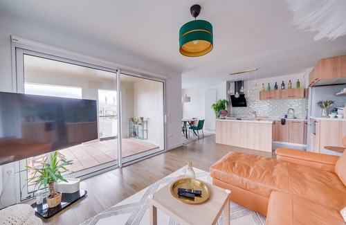 Bassins a Flot Apartment | L'EMBLEM - Incroyable vue sur la Cité du vin