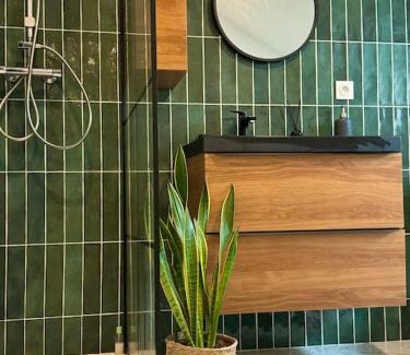 Montlucon Apartment | L Emeraude