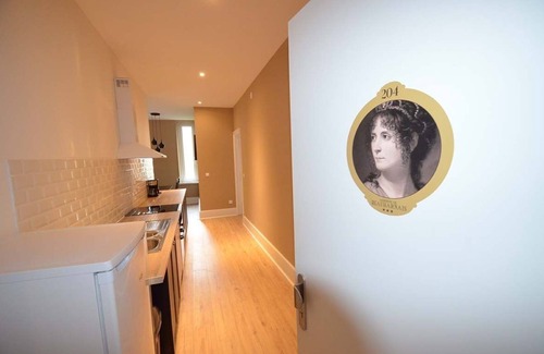 Plombieres-les-Bains Hotel | L'Empereur, sa Femme et le petit Prince