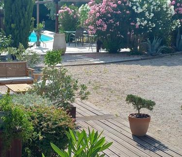 Aramon House | L'EN HAUT