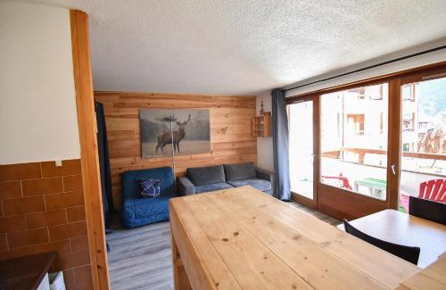 Saint-Jean-dʼAulps Apartment | L'Enchalpe, Grand et lumineux studio avec coin montagne 5 personnes, 60m des pistes, PISCINE COUVERTE, WIFI, grand balcon expo EST, DRAPS NON COMPRIS